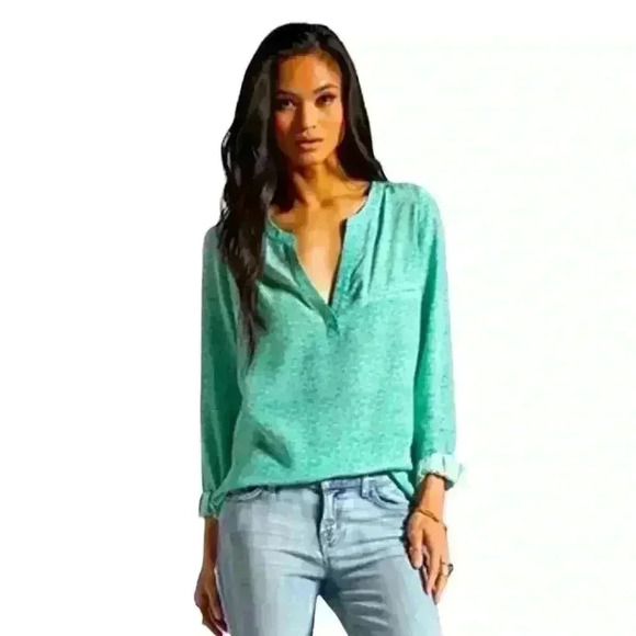 Joie Tops - JOIE Marsher Textural Print Silk Blouse in Juniper size XS